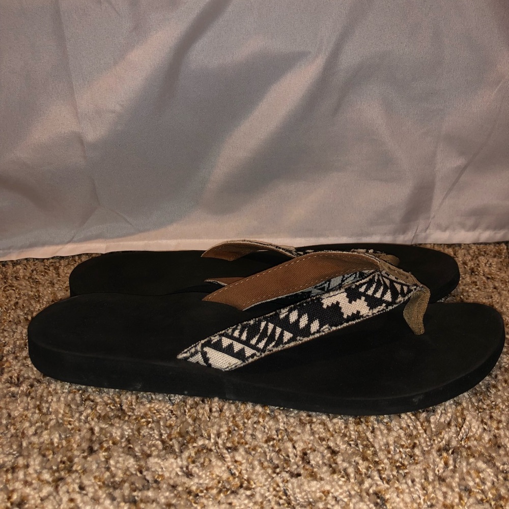 Reef Midday Tides Flip Flops